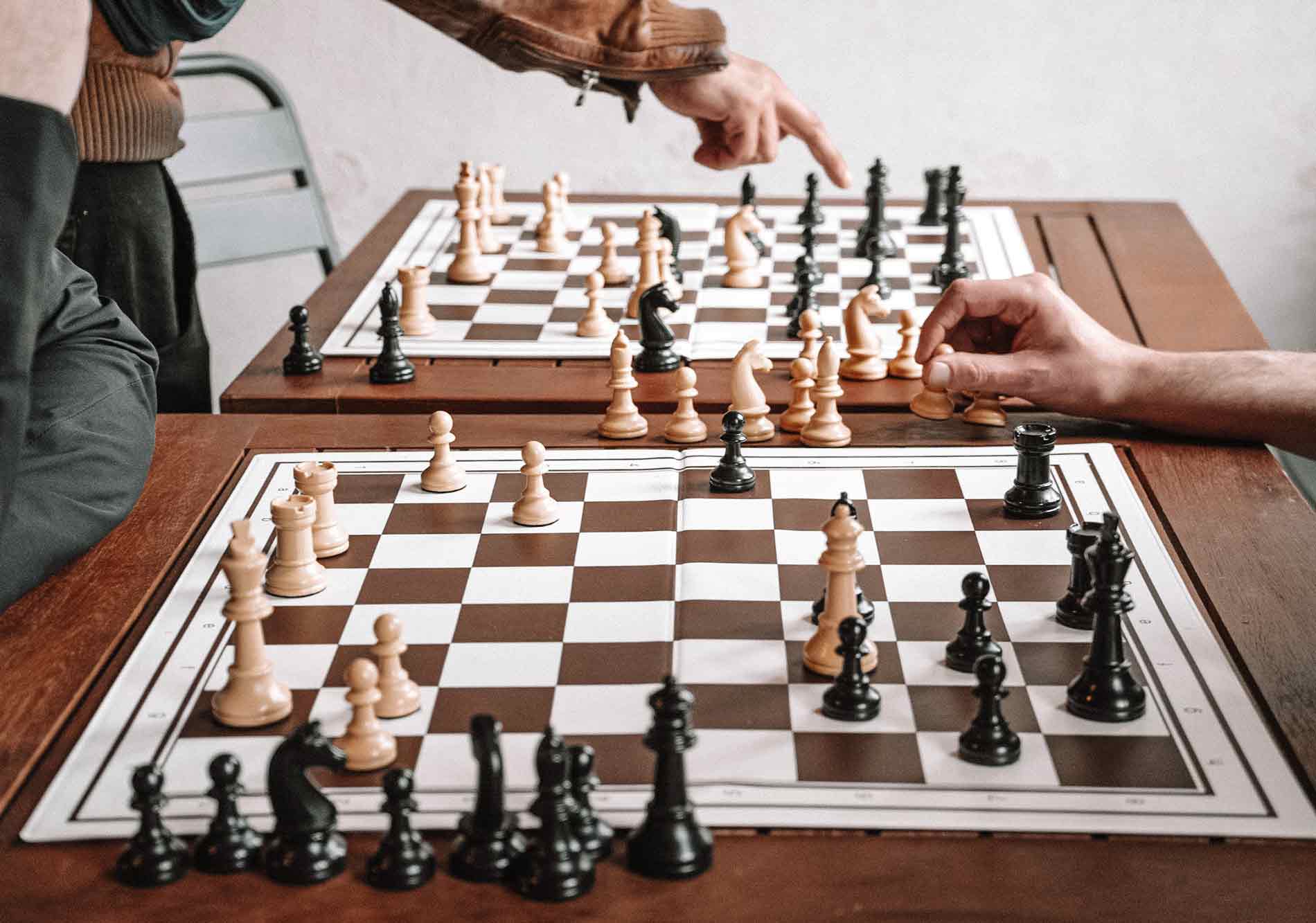 Jeux d'échecs Maison Tilleul - Salut Voisin